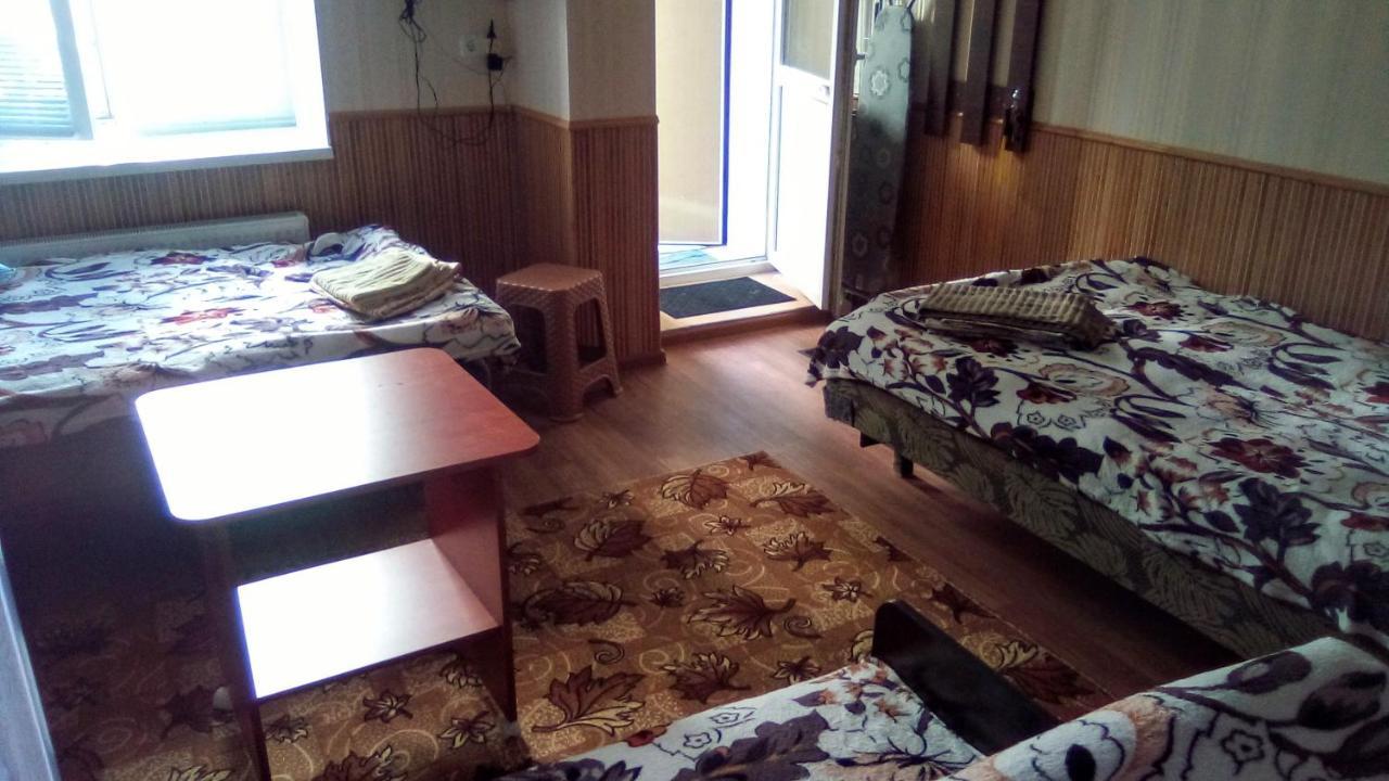 1-Я Слободская, 17А, Угол Проспекта Центрального, 3 Дивана, Wi-Fi, Отдельный Вход. Николайев Екстериор снимка